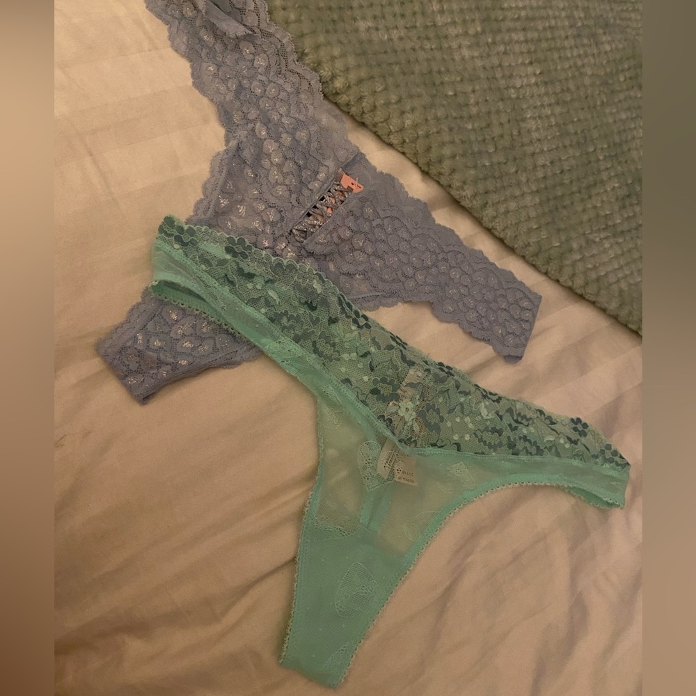 VS thongs